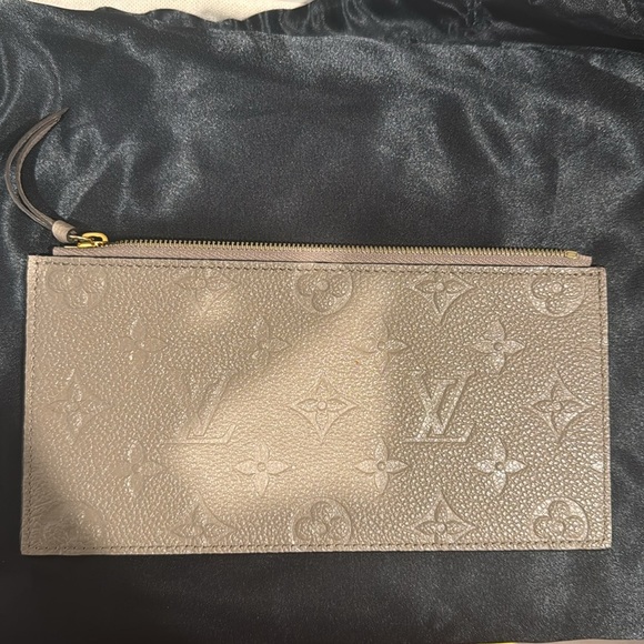 Louis Vuitton Felicie Zip Monogram Empreinte Gray Leather Pouch - Picture 2 of 5